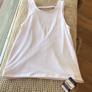 Onzie one Size White V back tank